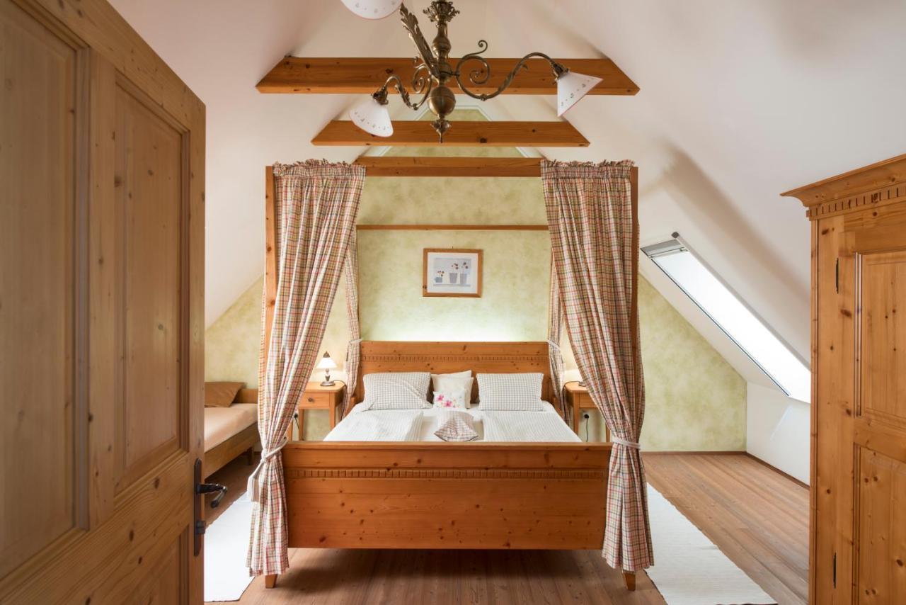 Kuerbishof Gartner Villa Fehring Dış mekan fotoğraf